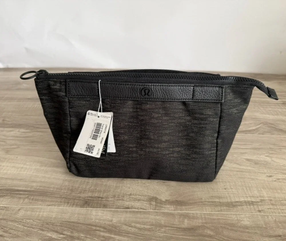 NWT Lululemon Travel Easy Make-up Utility Bag